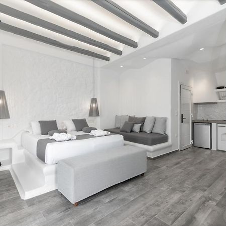 El_Puerto Luxury Port Suites Naxos City Exterior photo