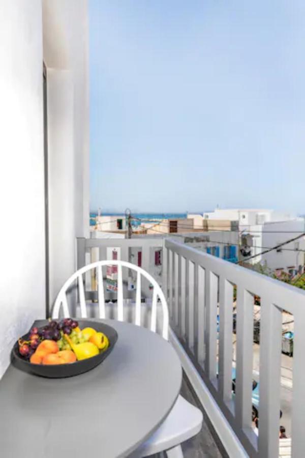El_Puerto Luxury Port Suites Naxos City Exterior photo